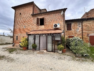 zoom immagine (Casa a schiera 80 mq, 2 camere, zona Petrignano del Lago)