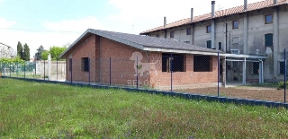 zoom immagine (Casa singola 200 mq, soggiorno, 4 camere, zona San Vito di Fagagna)