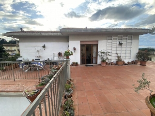 zoom immagine (Attico 125 mq, soggiorno, 3 camere, zona Bagno a Ripoli - Centro)