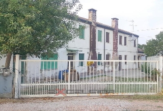 zoom immagine (Casa a schiera, zona Adria - Centro)