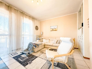 zoom immagine (Appartamento 75 mq, soggiorno, 2 camere, zona Romagnano Sesia)