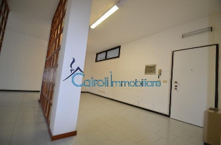 zoom immagine (Ufficio 105 mq, 3 camere, zona Ticinello - Stazione)