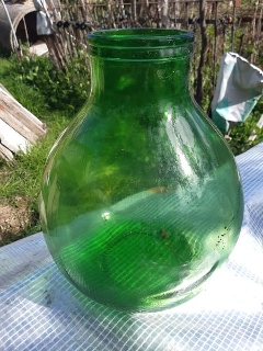 zoom immagine (Damigiana antica in vetro di colore verde,)