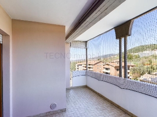 zoom immagine (Appartamento 95 mq, soggiorno, 2 camere, zona San Sisto)