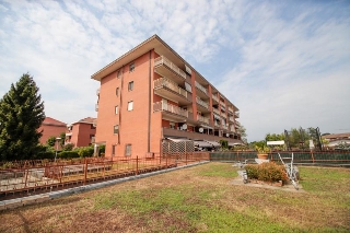 zoom immagine (Appartamento 120 mq, soggiorno, 2 camere, zona San Benigno Canavese - Centro)