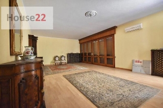 zoom immagine (Villa 440 mq, soggiorno, 4 camere, zona Carmignano di Brenta - Centro)
