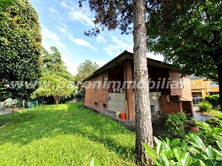 zoom immagine (Villa 252 mq, soggiorno, 4 camere, zona Borgo Panigale)