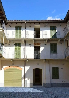 zoom immagine (Appartamento 83 mq, soggiorno, 1 camera, zona Vigevano - Centro)