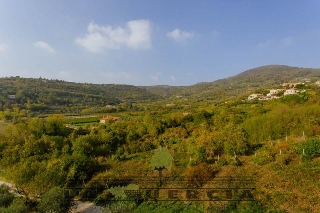 zoom immagine (Terreno 887 mq, zona Arquà Petrarca - Centro)