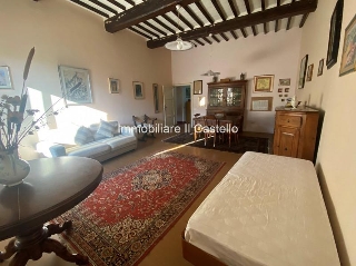 zoom immagine (Appartamento 170 mq, soggiorno, 2 camere, zona Castiglione del Lago - Centro)