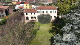 zoom immagine (Casa singola 300 mq, soggiorno, 3 camere, zona Valle San Giorgio)