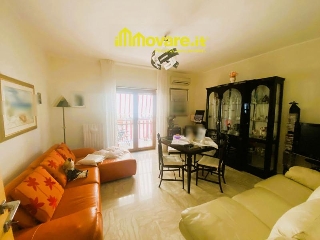 zoom immagine (Appartamento 96 mq, soggiorno, 2 camere, zona Triggiano)
